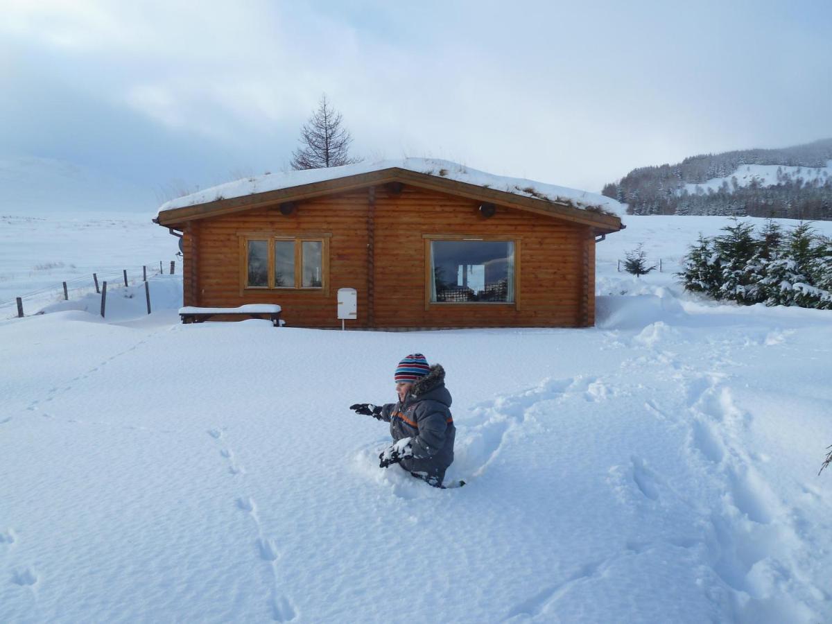 Glenbeag Mountain Lodges Glenshee エクステリア 写真