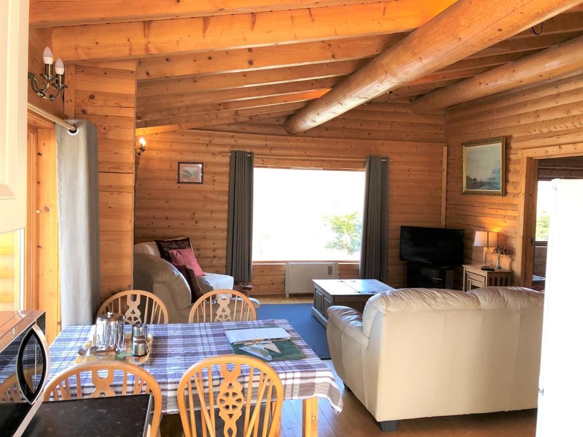 Glenbeag Mountain Lodges Glenshee エクステリア 写真